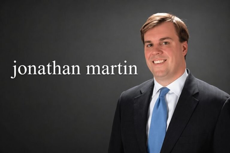 Jonathan Martin: A Powerful Voice in Journalism — Insightful Yet Controversial Journey of a Leading Political Journalist Jonathan Martin